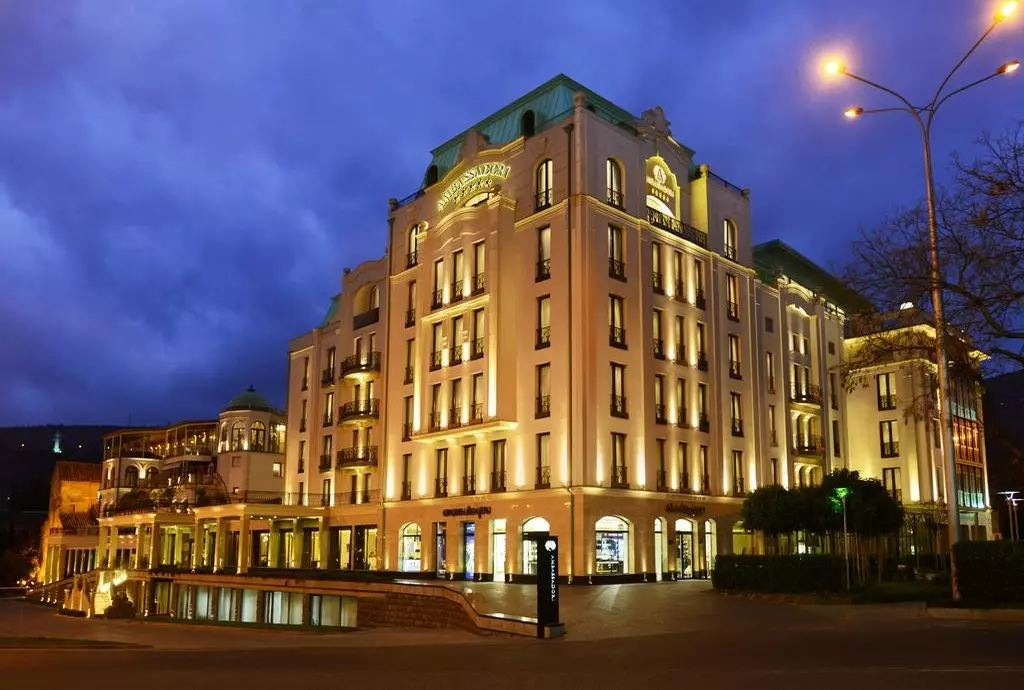hotel ambassadori historical tbilisi_shabavizparvaz_01.jpg